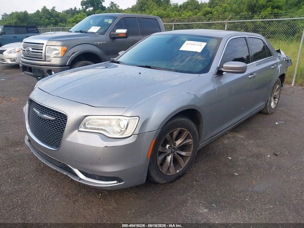 2C3CCAAG7GH151496 2016 CHRYSLER 300 photo no. 2
