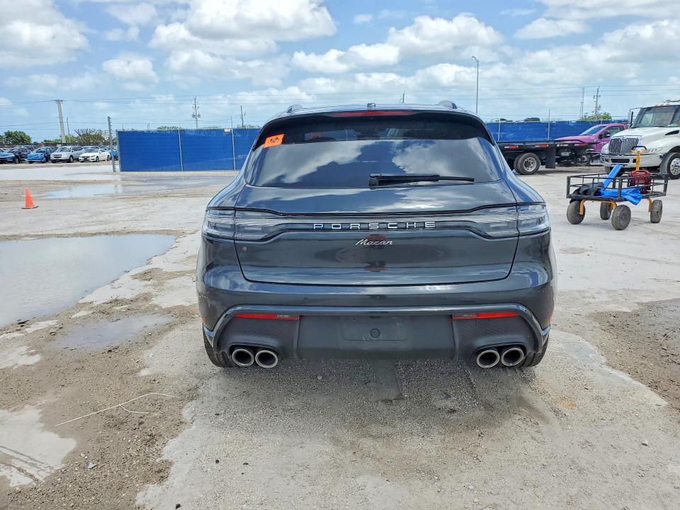 2024 PORSCHE MACAN BASE — Фото 6 из 13