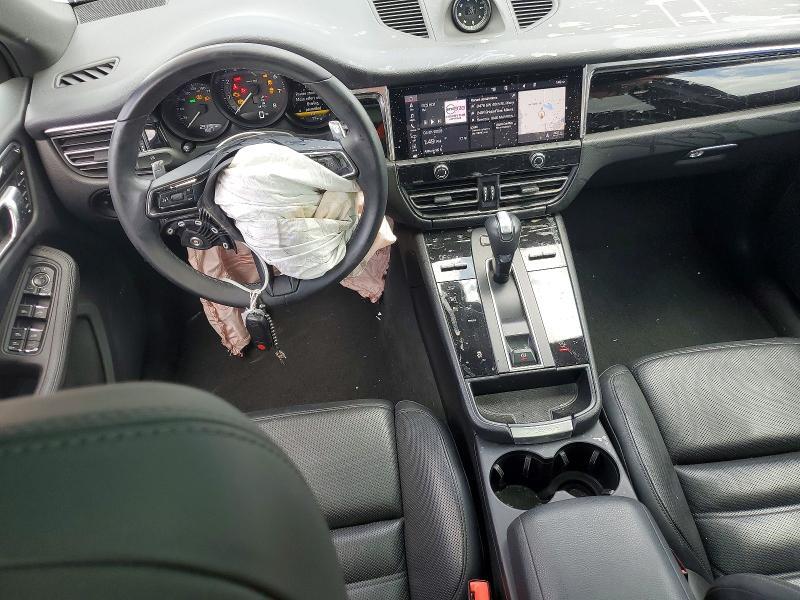2024 PORSCHE MACAN BASE — Фото 8 из 13