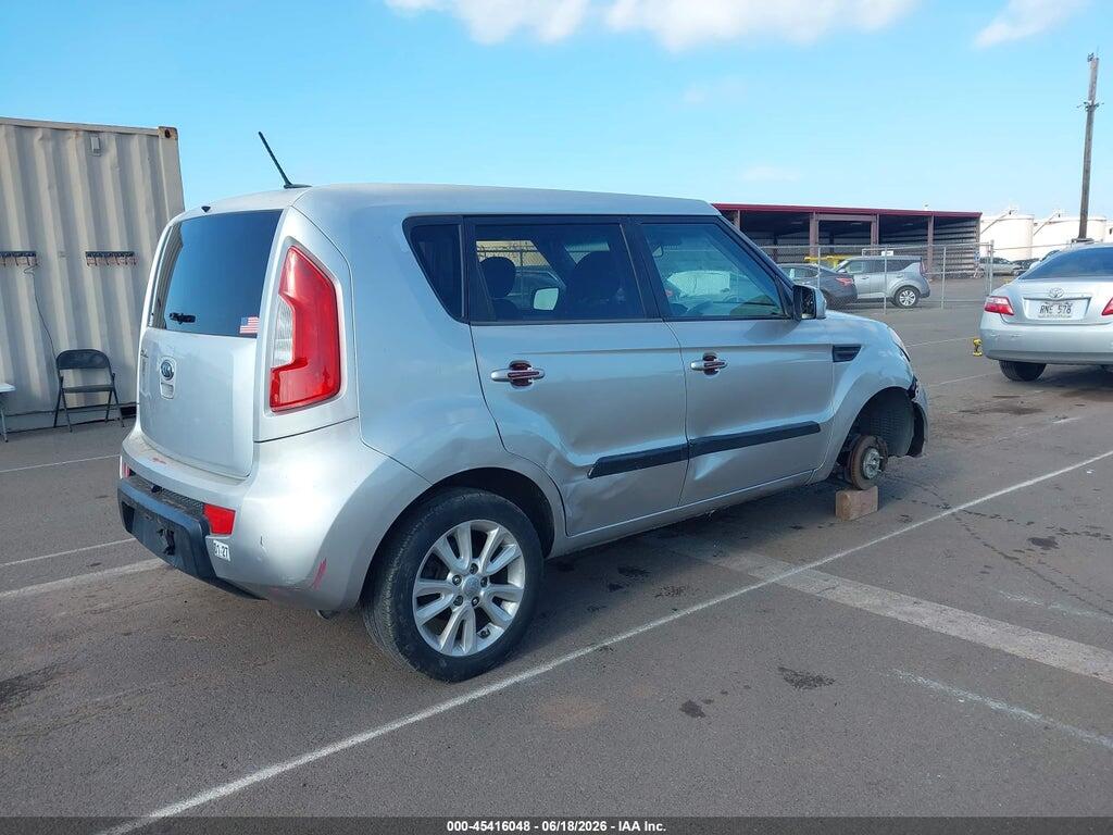 KNDJT2A63C7405582 2012 KIA SOUL photo no. 4