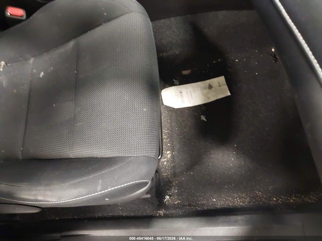 2T3RFREV6JW760090 2018 TOYOTA RAV4 photo no. 5