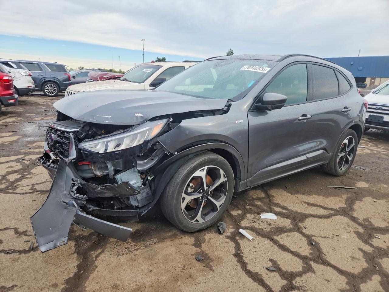 2024 FORD ESCAPE ST LINE SELECT