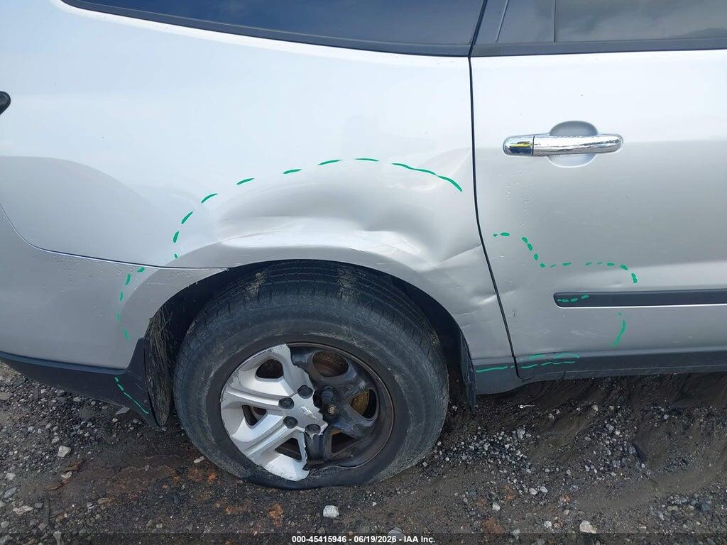 1GNKRFED8HJ220058 2017 CHEVROLET TRAVERSE photo no. 6