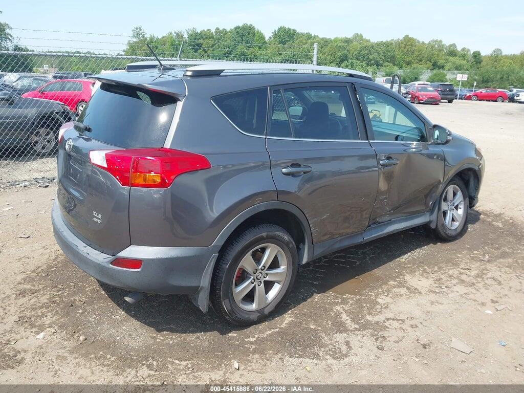 2T3RFREV9FW365229 2015 TOYOTA RAV4 photo no. 4
