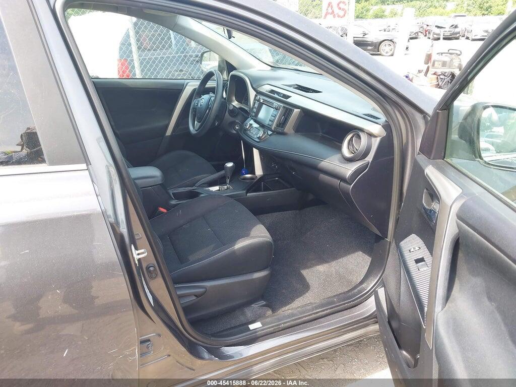 2T3RFREV9FW365229 2015 TOYOTA RAV4 photo no. 5