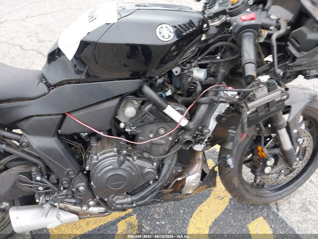 JYARM60YXTA000506 2025 YAMA YZFR7SB photo no. 8