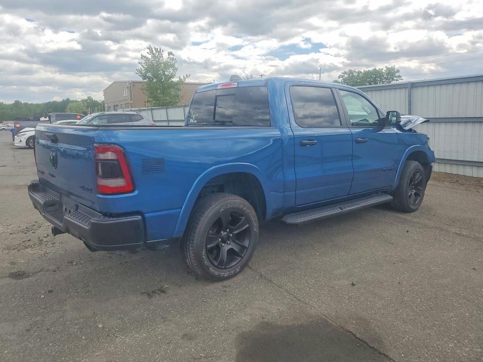 2024 RAM 1500 BIG HORN — Фото 3 из 12