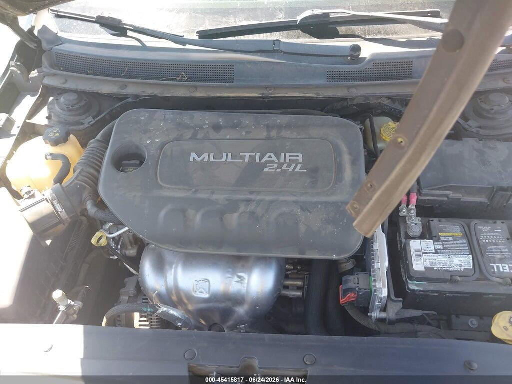 1C3CCCAB5FN587740 2015 CHRYSLER 200 photo no. 10