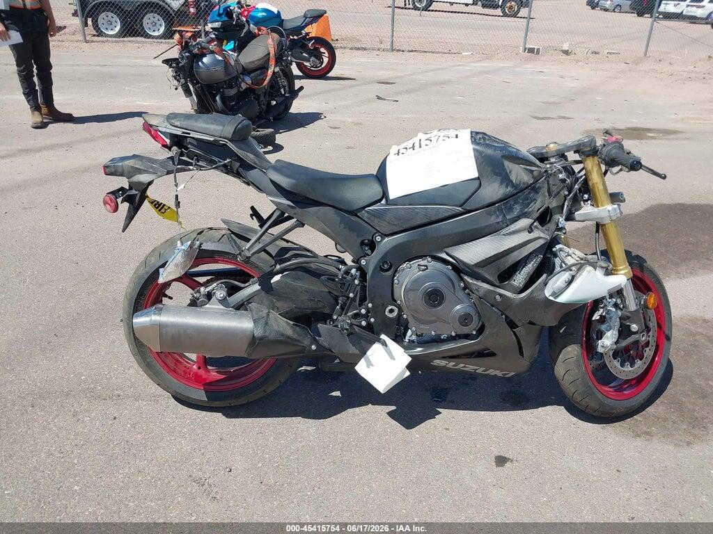 JS1GR7MA6T7101002 2026 SUZUKI GSX-R750 photo no. 12