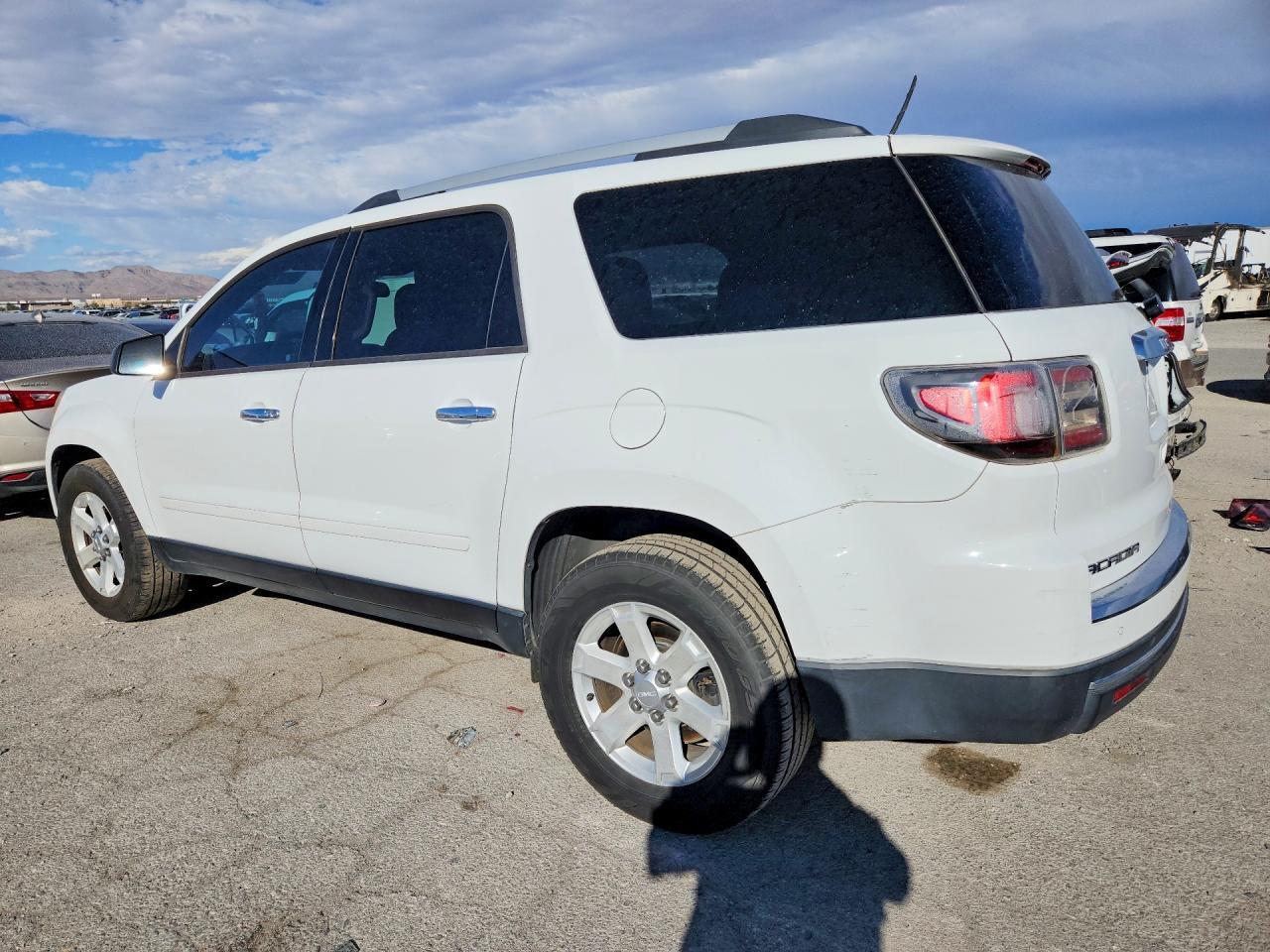 2016 GMC ACADIA SLE — Фото 2 из 13