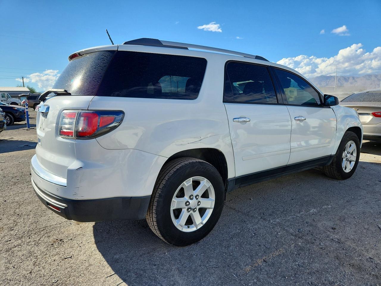 2016 GMC ACADIA SLE — Фото 3 из 13