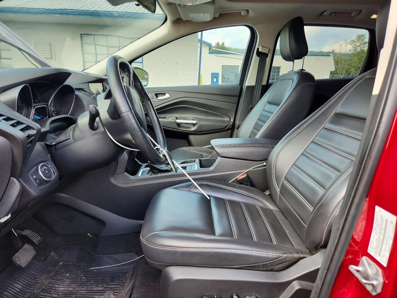 2019 FORD ESCAPE SEL — Фото 7 из 13