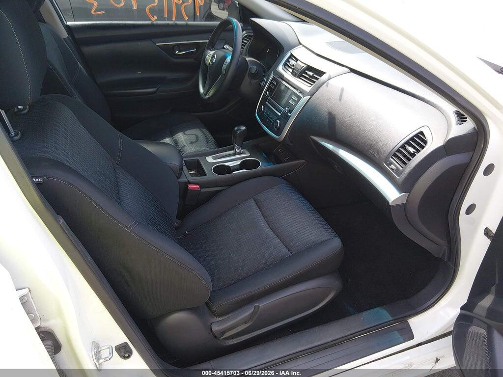 1N4AL3AP1HC137375 2017 NISSAN ALTIMA photo no. 5