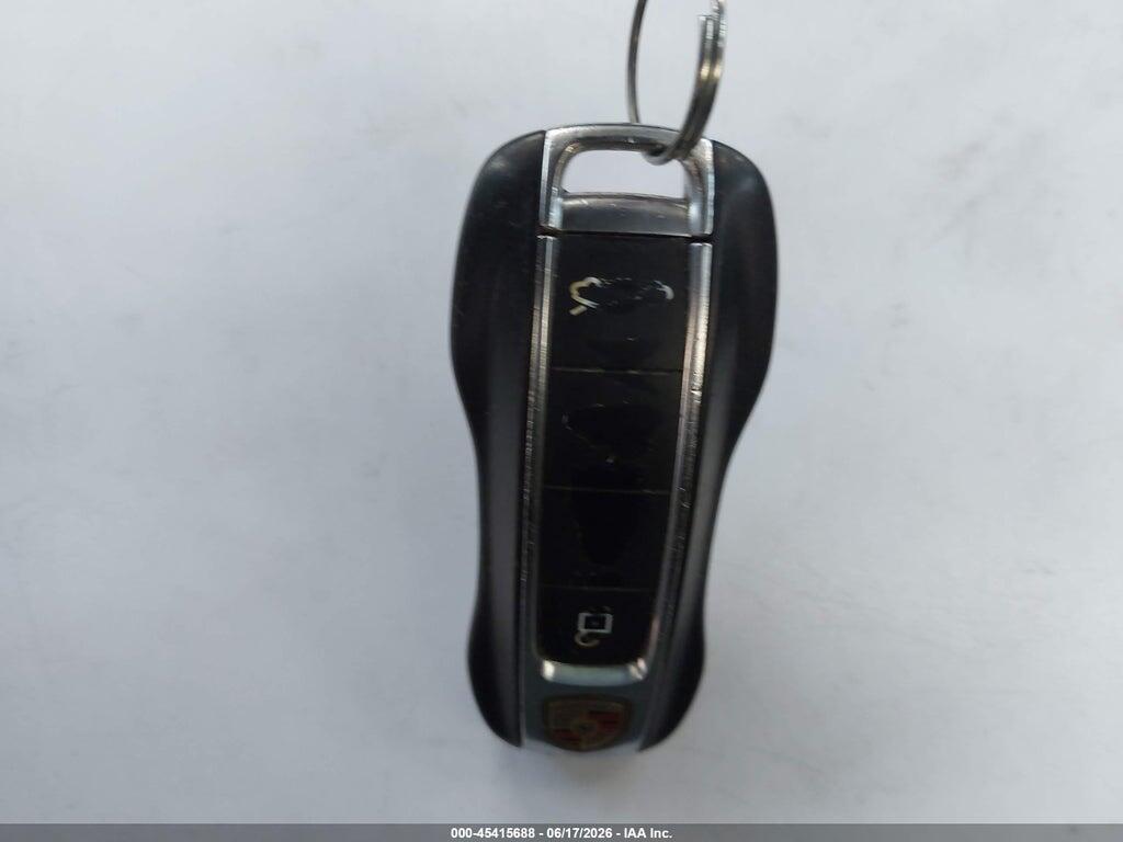 WP0AB2Y19MSA44499 2021 PORSCHE TAYCAN photo no. 11