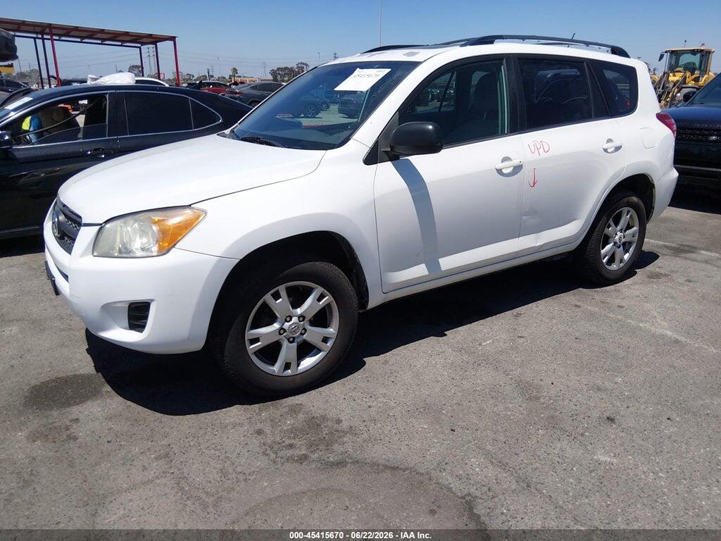 2T3ZF4DV4BW060767 2011 TOYOTA RAV4 photo no. 2