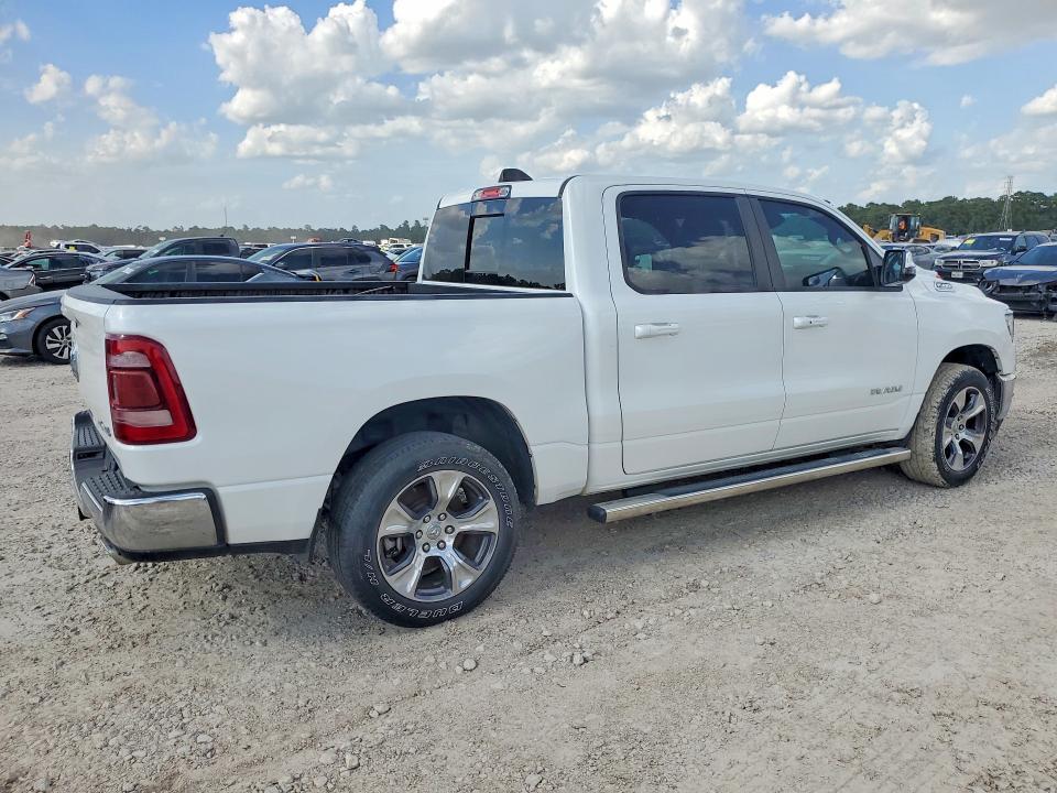 2024 RAM 1500 LARAMIE — Фото 3 из 12