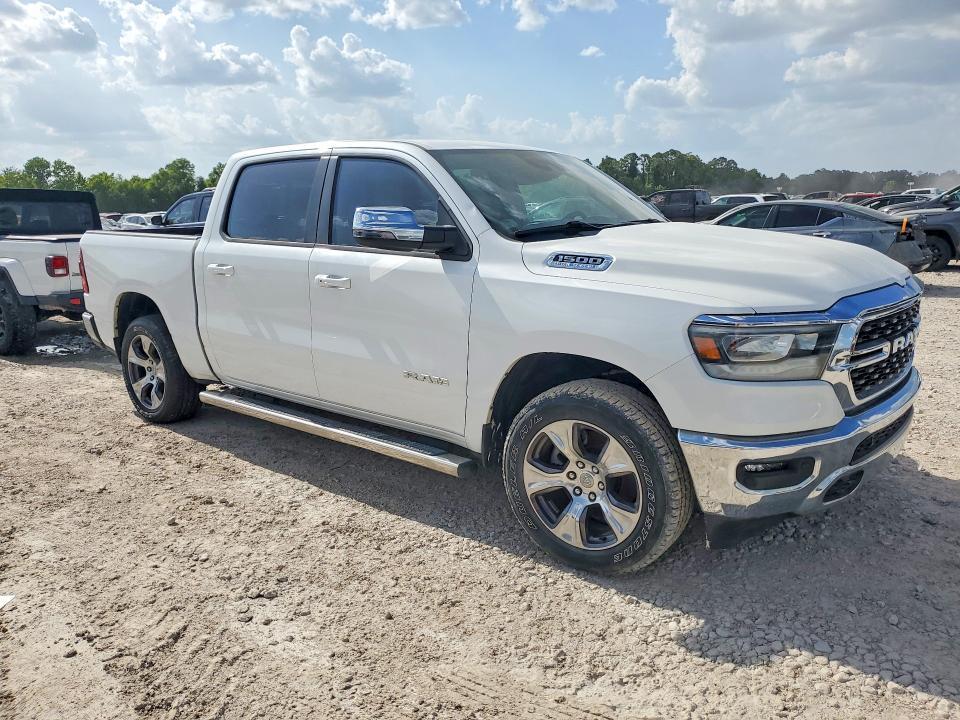 2024 RAM 1500 LARAMIE — Фото 4 из 12