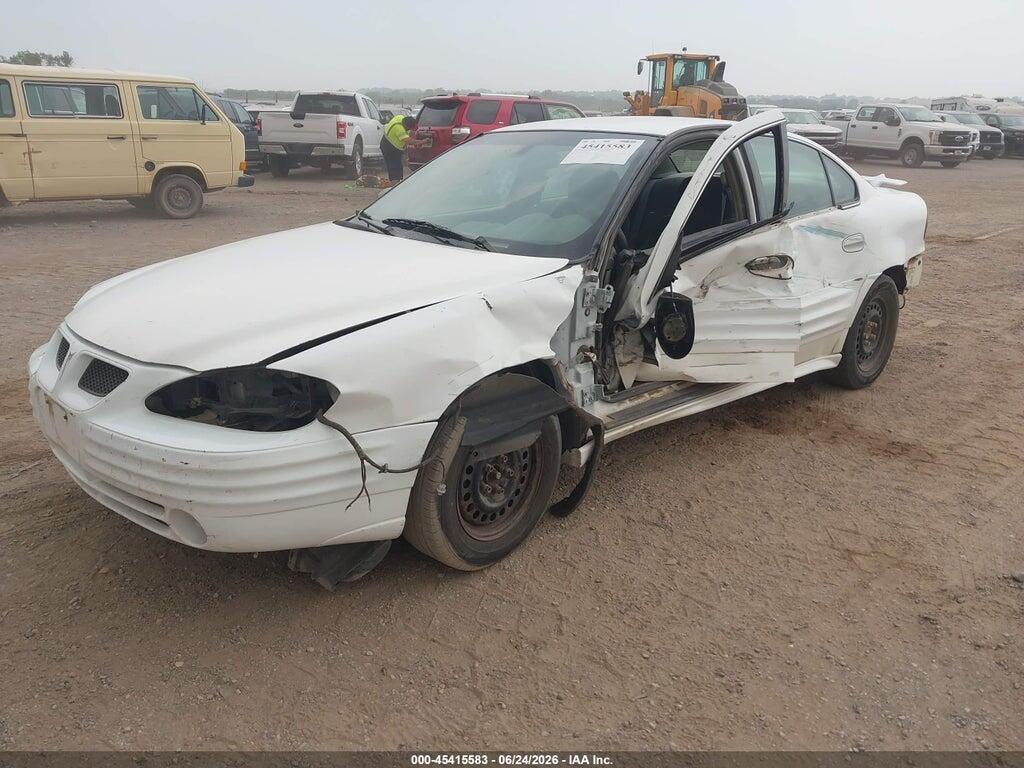 1G2NF52F52C203846 2002 PONTIAC GRAND AM photo no. 2