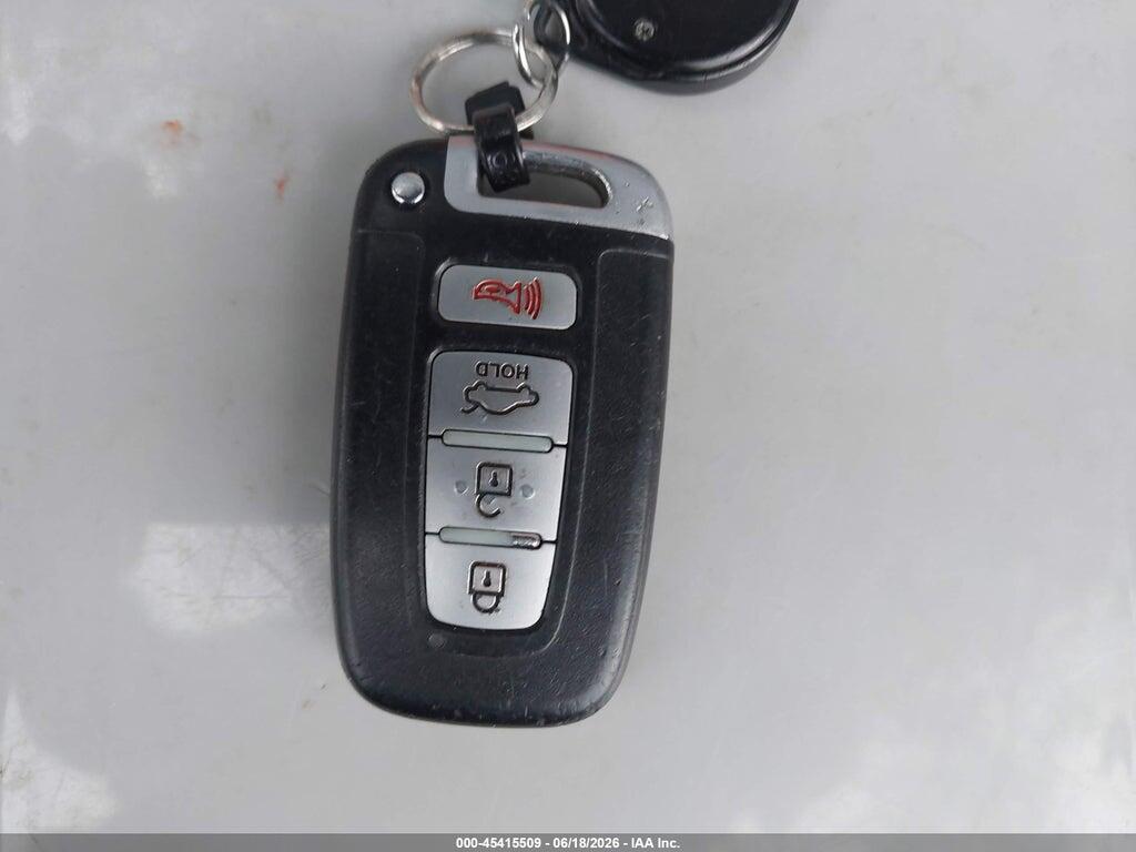 KNAGR4A64B5142501 2011 KIA OPTIMA photo no. 11
