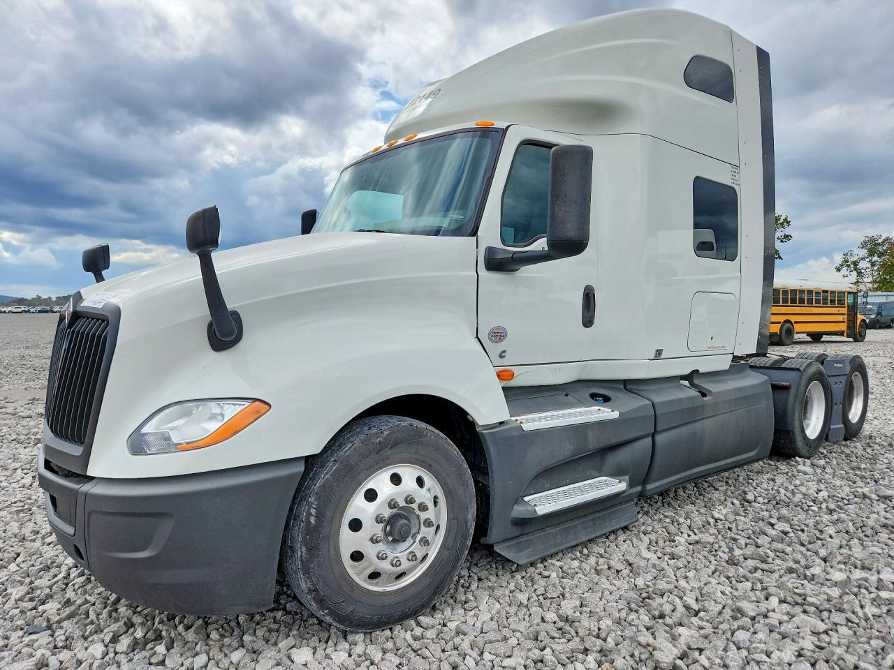 2022 INTERNATIONAL LT625 SEMI TRUCK
