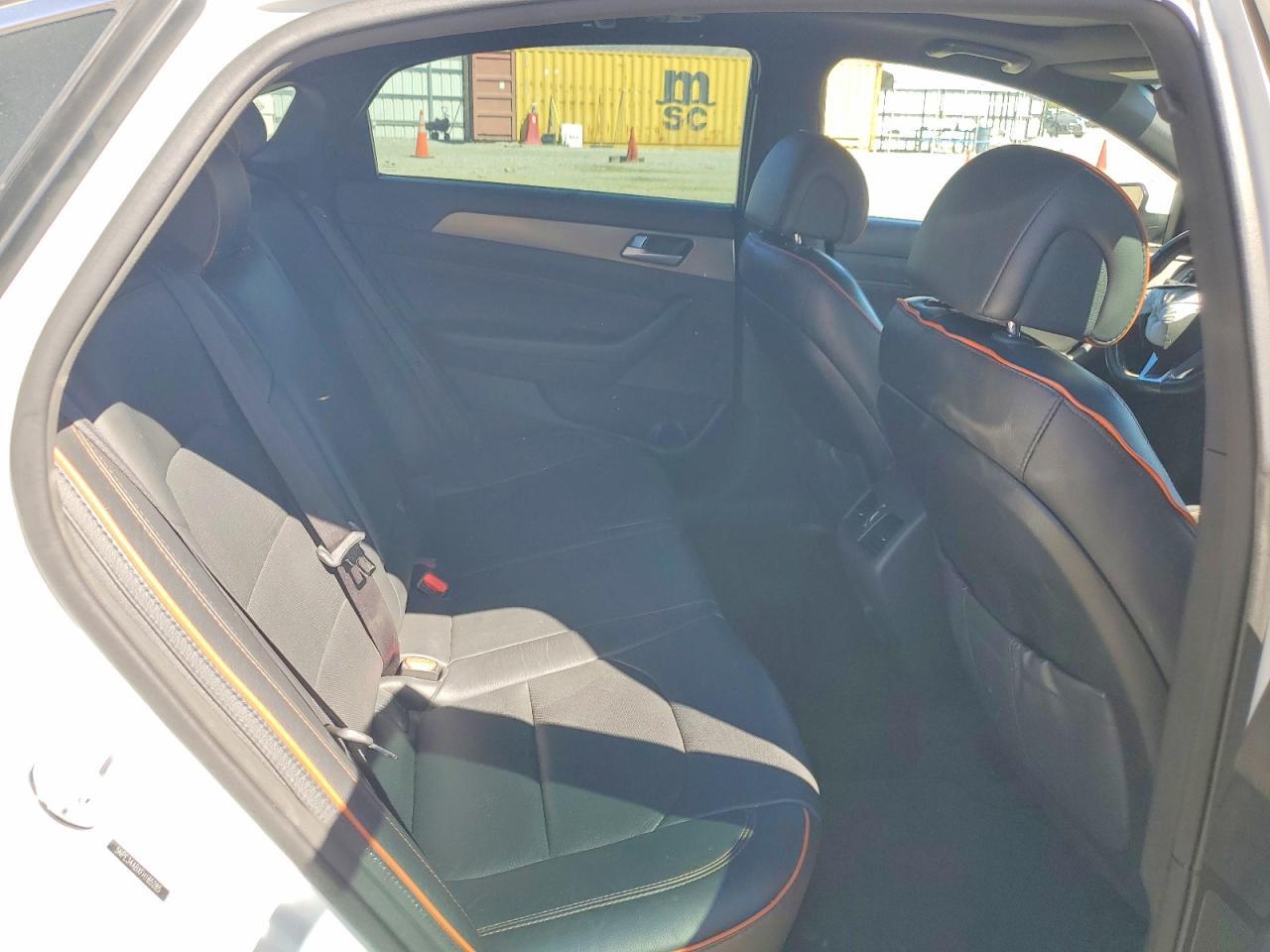 2015 HYUNDAI SONATA LIMITED 2.0T — Фото 10 из 12