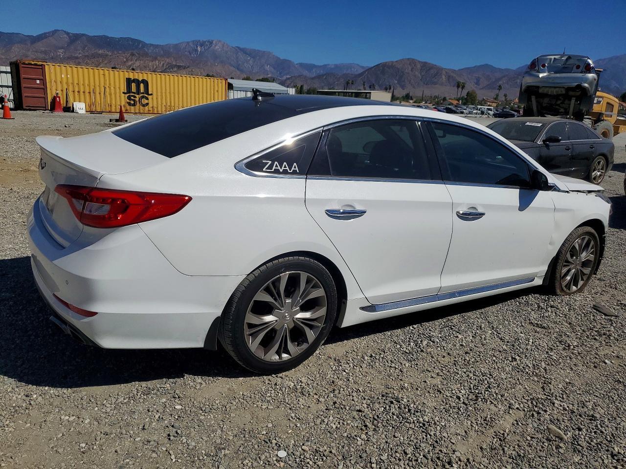 2015 HYUNDAI SONATA LIMITED 2.0T — Фото 3 из 12