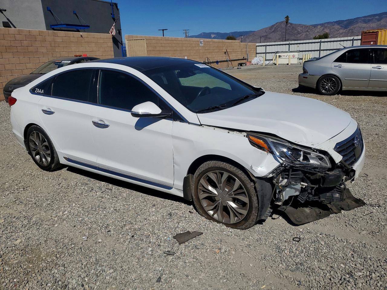 2015 HYUNDAI SONATA LIMITED 2.0T — Фото 4 из 12