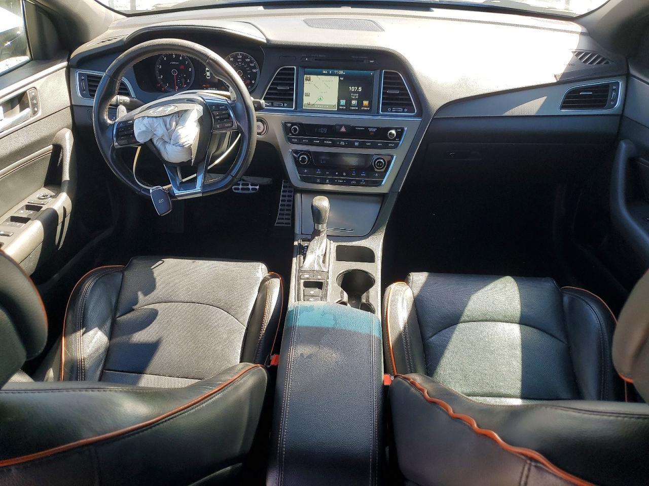 2015 HYUNDAI SONATA LIMITED 2.0T — Фото 8 из 12