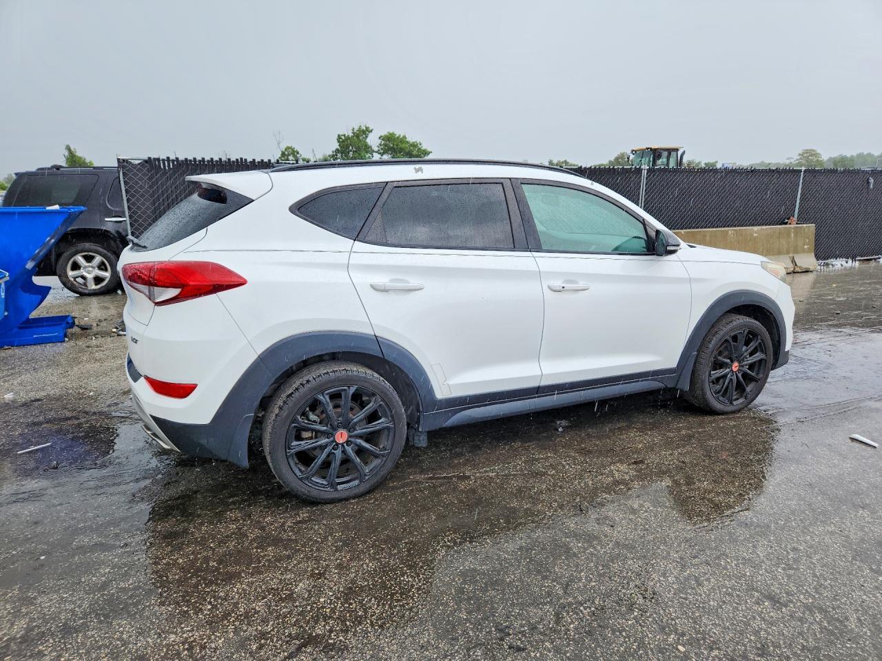 2017 HYUNDAI TUCSON NIGHT — Фото 3 из 13