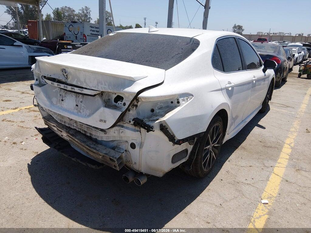 4T1G11AK9MU451696 2021 TOYOTA CAMRY photo no. 4