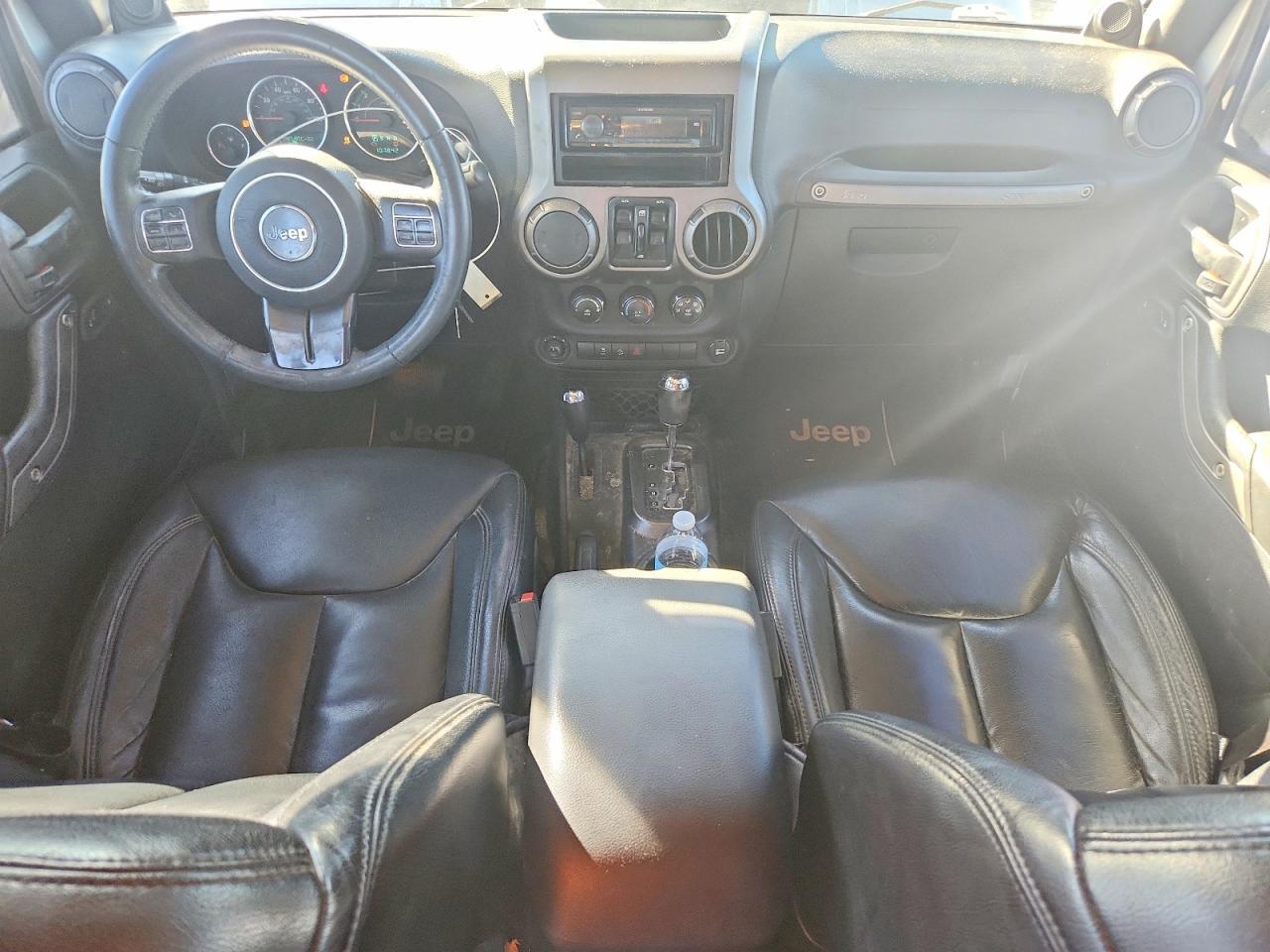 2013 JEEP WRANGLER UNLIMITED SPORT — Фото 8 из 12