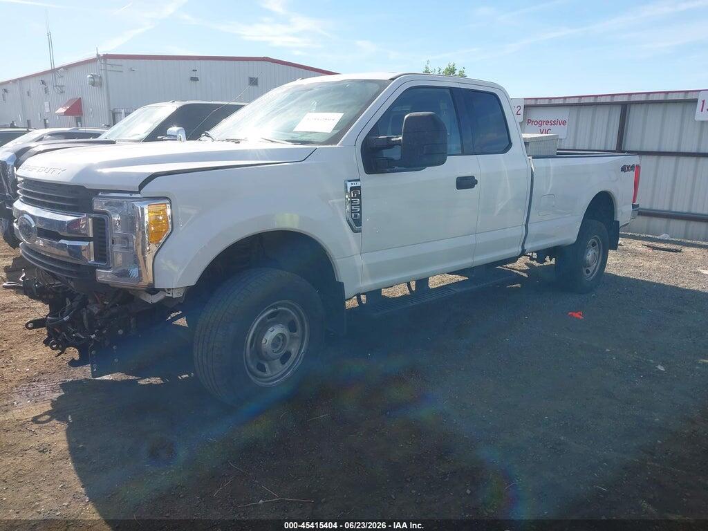 1FT8X3B63HED34023 2017 FORD F-350 photo no. 2
