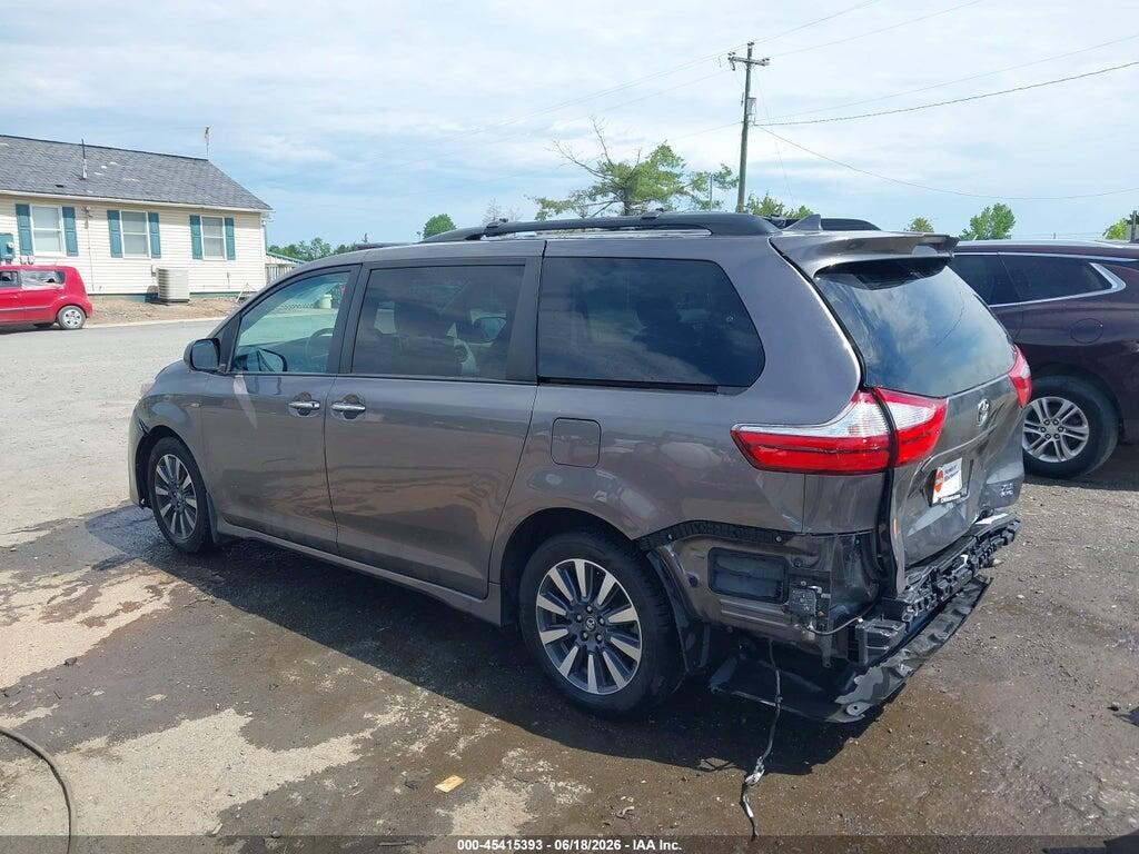 5TDDZ3DC3JS192056 2018 TOYOTA SIENNA photo no. 3