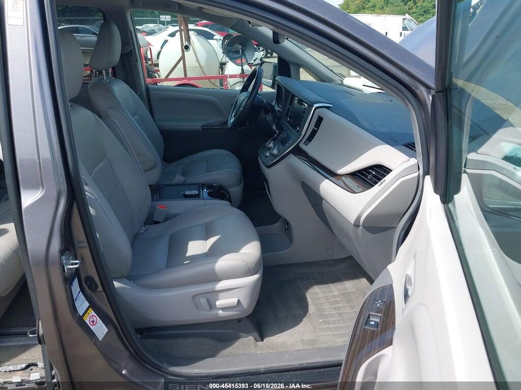 5TDDZ3DC3JS192056 2018 TOYOTA SIENNA photo no. 5