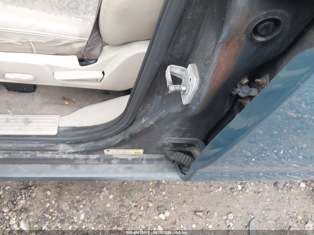 5GZCZ63417S836563 2007 SATURN VUE photo no. 9