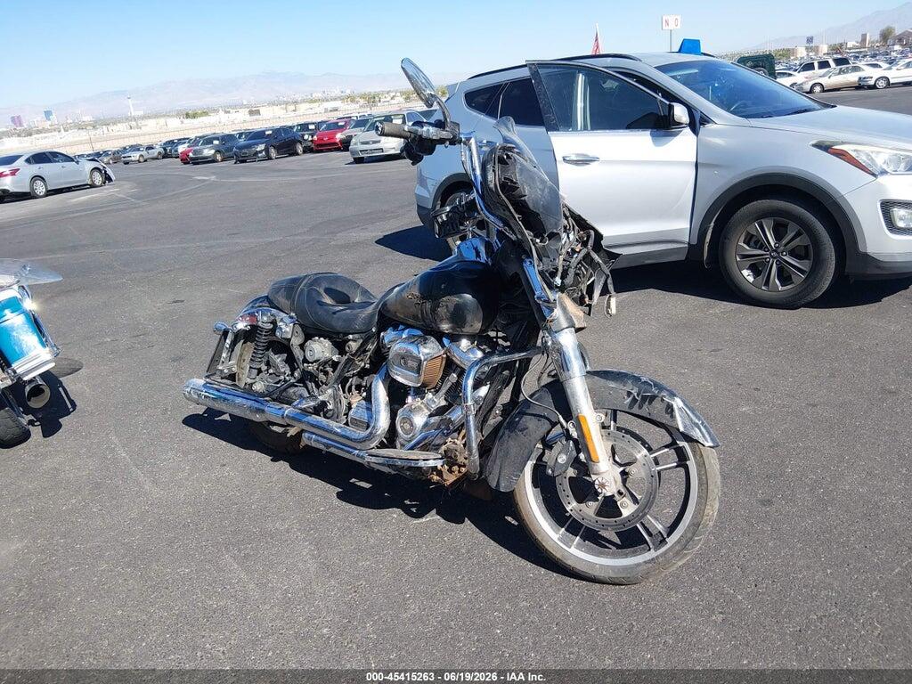 1HD1KRC36HB664018 2017 HARLEY-DAVIDSON FLHXS photo no. 1