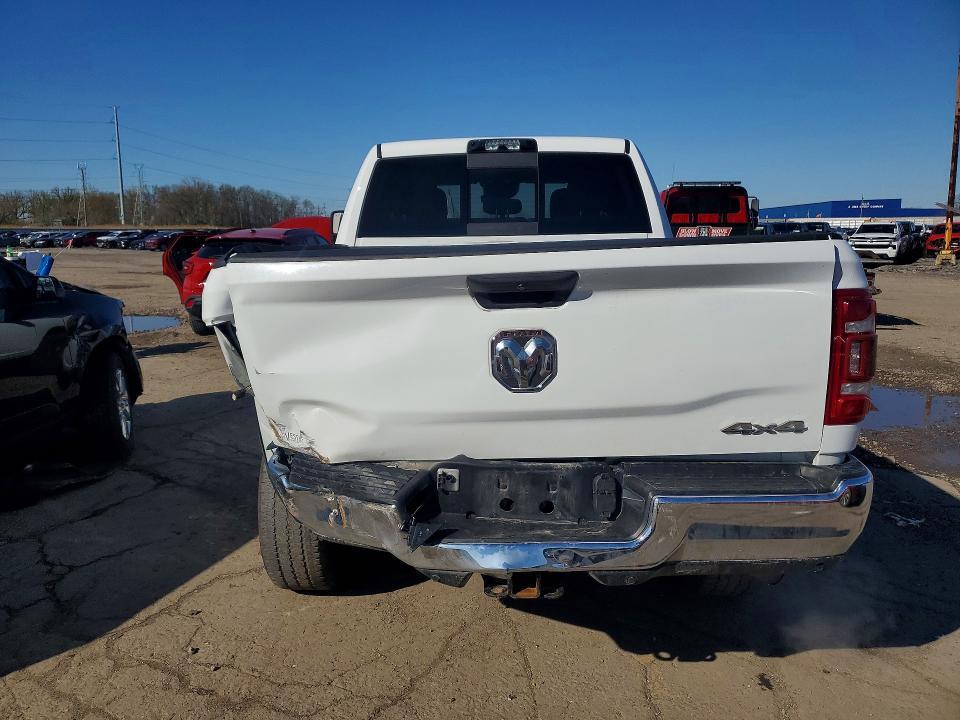2024 RAM 2500 TRADESMAN — Фото 6 из 12