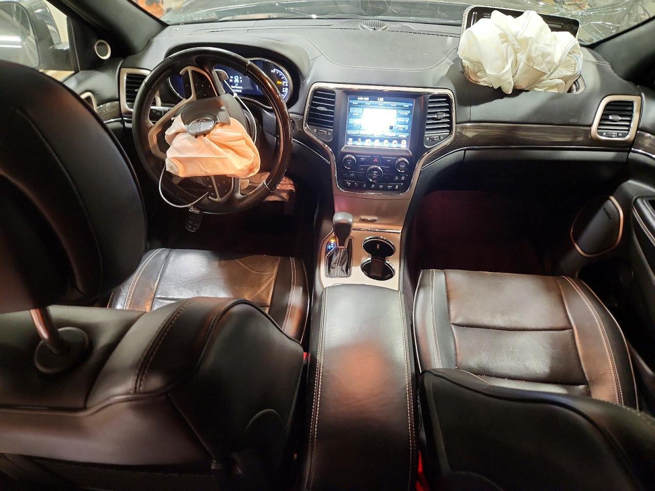 2017 JEEP GRAND CHEROKEE OVERLAND — Фото 8 из 13