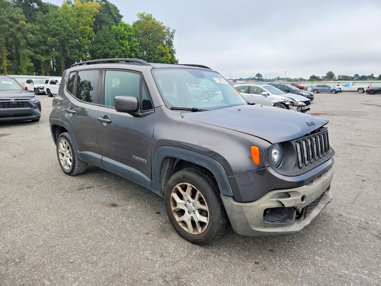 2017 JEEP RENEGADE LATITUDE — Фото 4 из 13