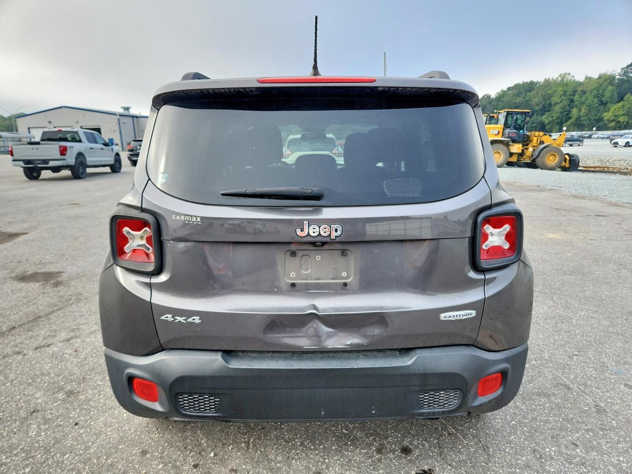 2017 JEEP RENEGADE LATITUDE — Фото 6 из 13