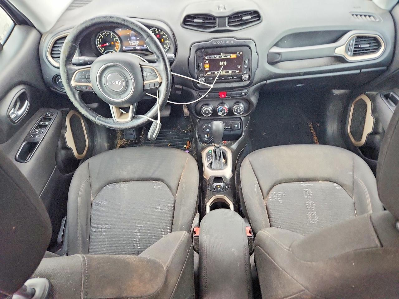 2017 JEEP RENEGADE LATITUDE — Фото 8 из 13