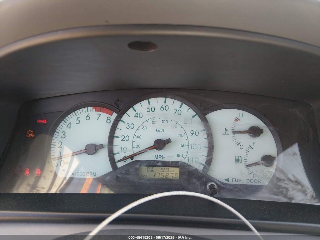 2T1BR32E84C281677 2004 TOYOTA COROLLA photo no. 7