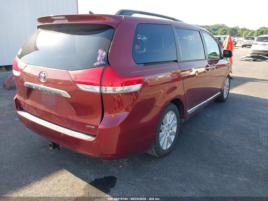5TDYK3DC9CS247781 2012 TOYOTA SIENNA photo no. 4