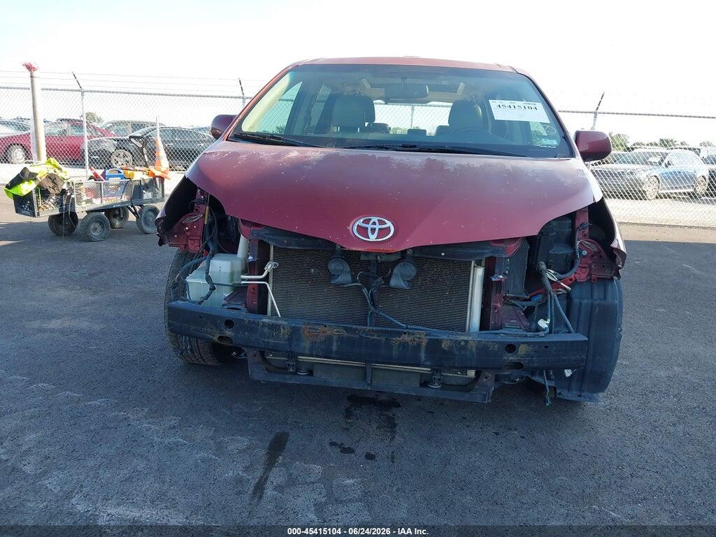 5TDYK3DC9CS247781 2012 TOYOTA SIENNA photo no. 6