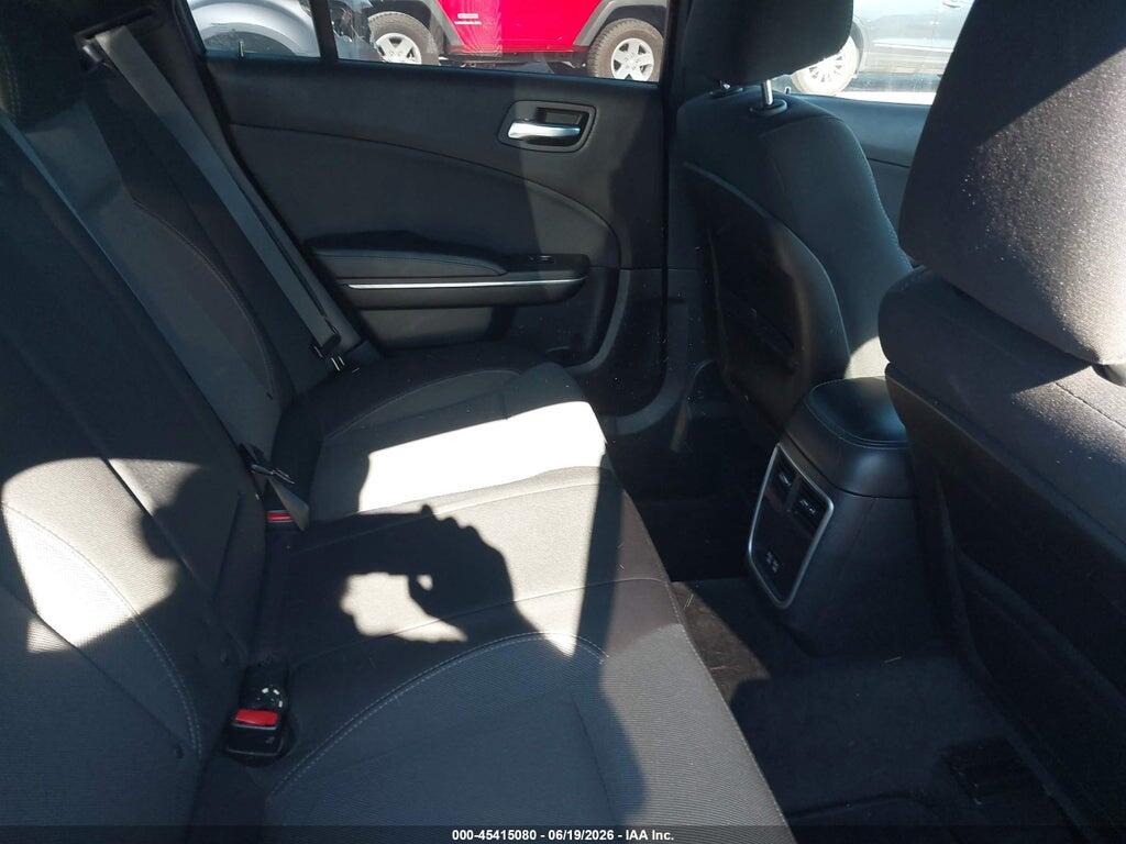 2C3CDXFG2FH773334 2015 DODGE CHARGER photo no. 8