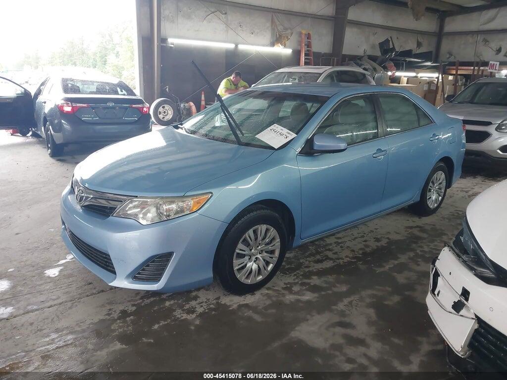 4T1BF1FK6CU623055 2012 TOYOTA CAMRY photo no. 2