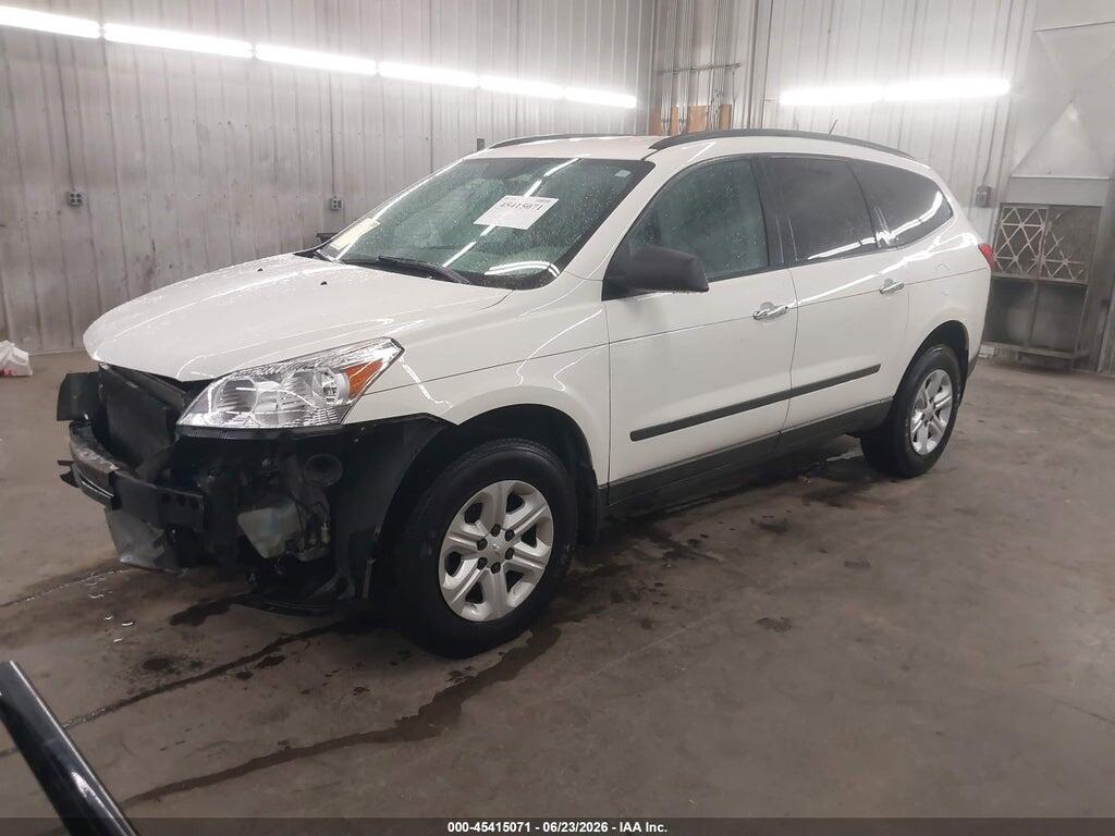 1GNKRFED3CJ156813 2012 CHEVROLET TRAVERSE photo no. 2