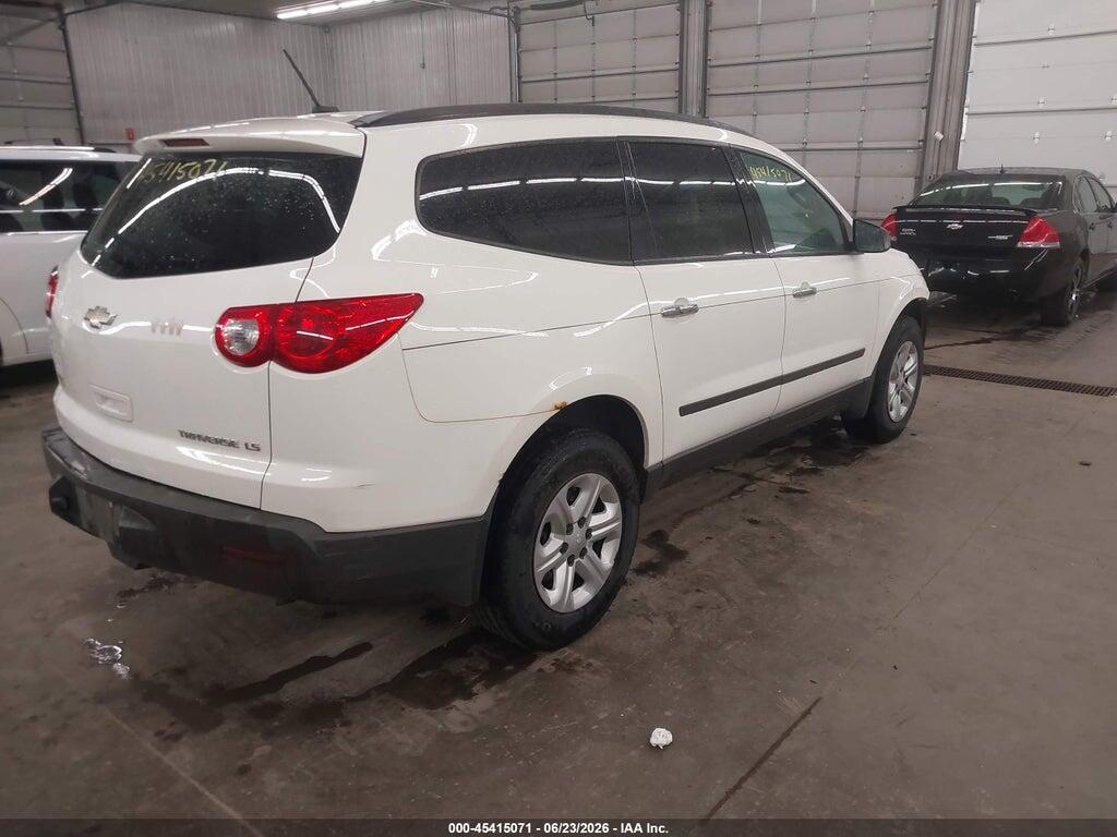 1GNKRFED3CJ156813 2012 CHEVROLET TRAVERSE photo no. 4
