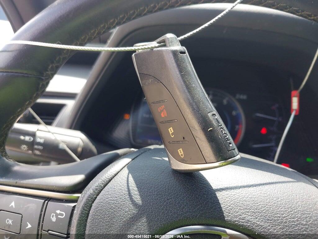 JTHY3JBH2K2006293 2019 LEXUS UX 200 photo no. 11