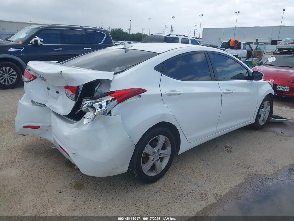 5NPDH4AEXDH227524 2013 HYUNDAI ELANTRA photo no. 4